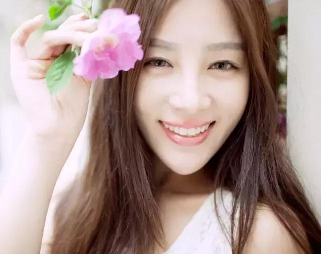 家有青春期孩子妈妈要改变态度,家有女儿妈妈要多注意4件事