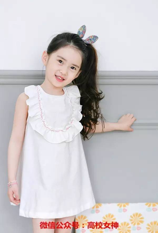 林允儿以前到现在的变化,林允儿早期的视频