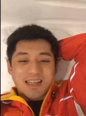 张继科香港表演赛撩妹,张继科爱撩妹