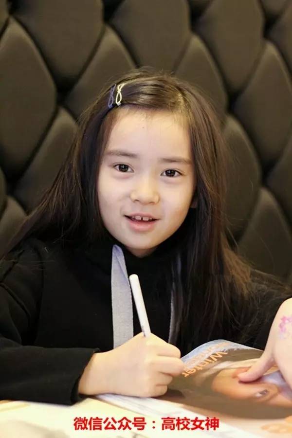 林允儿以前到现在的变化,林允儿早期的视频