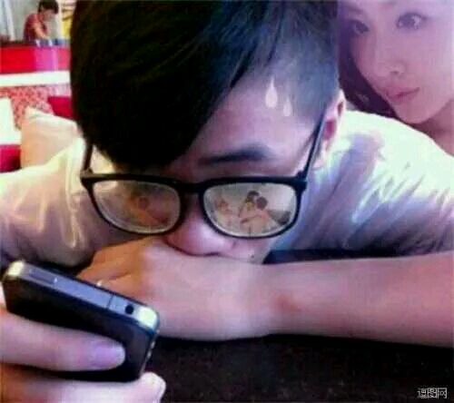 今日精选二：二哈你到底对你女主人做了什么，再不下来可要动手了