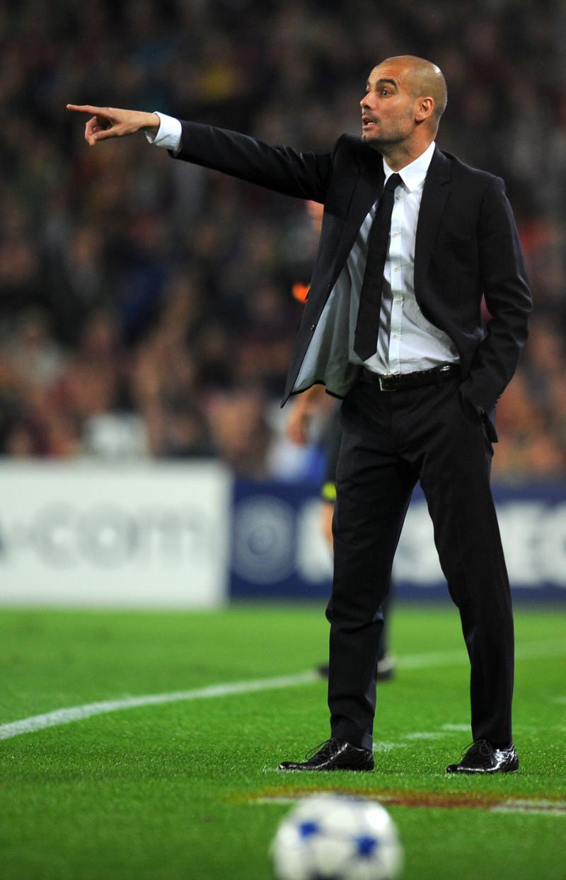 德布劳内在狼堡集锦,德布劳内迈进球场哪只脚