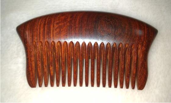 正宗的沉香木梳,檀木梳真檀木