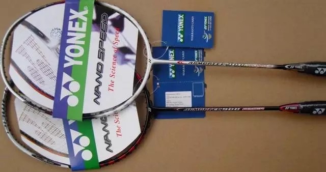 羽球护腕用法,羽毛球拍线怎么保养