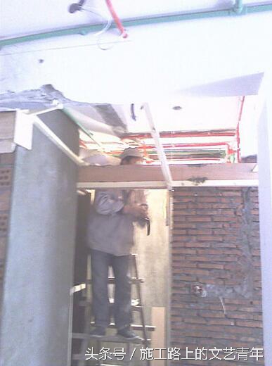 你家的墙砌得有多差,砌墙的老师傅可能比你还清楚!