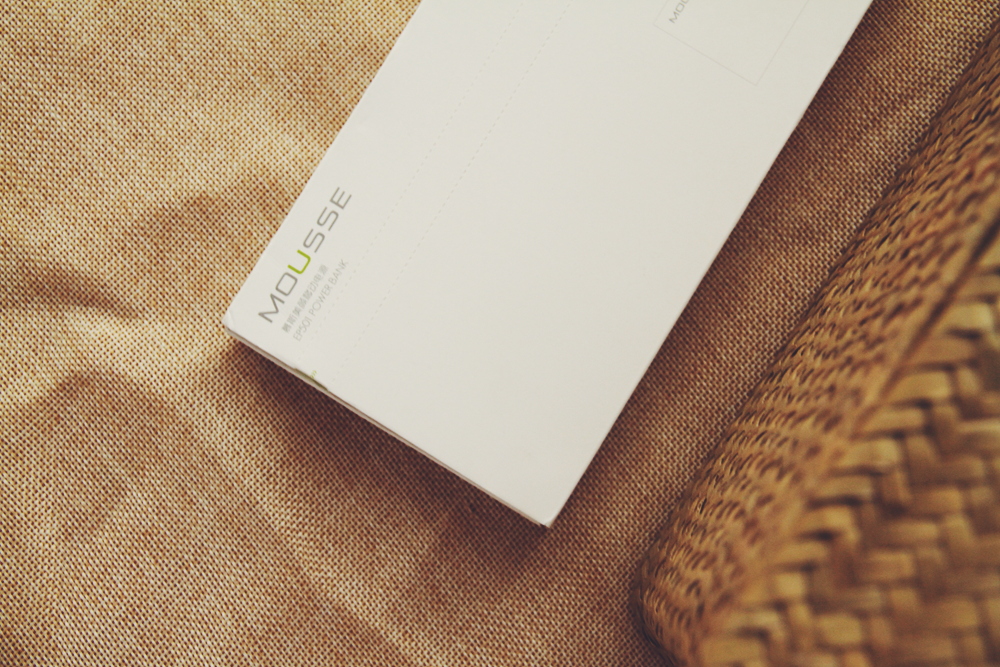 文艺范二，能美颜的移动电源什么样？