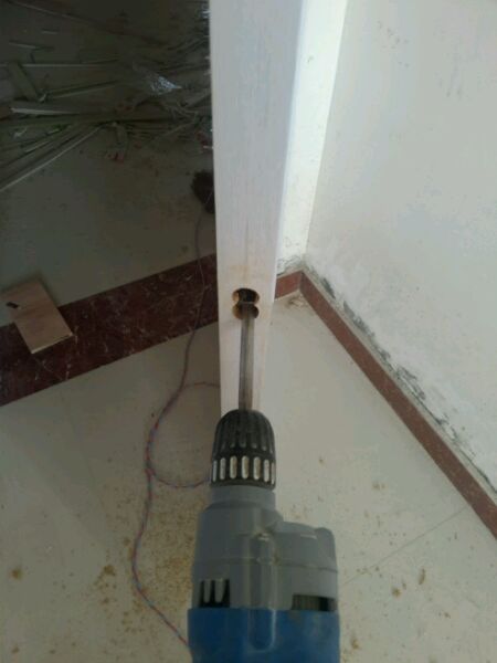 木门安锁开孔,木门安锁视频教程