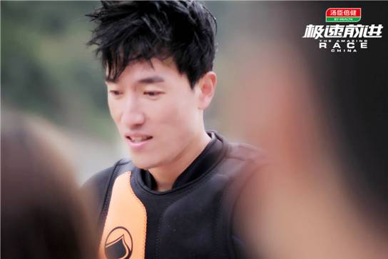 刘翔高光瞬间,恐高怕水