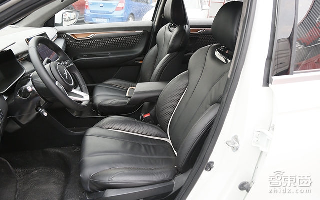 小鹏纯电动智能汽车试驾,小鹏新能源6万左右电动汽车试驾