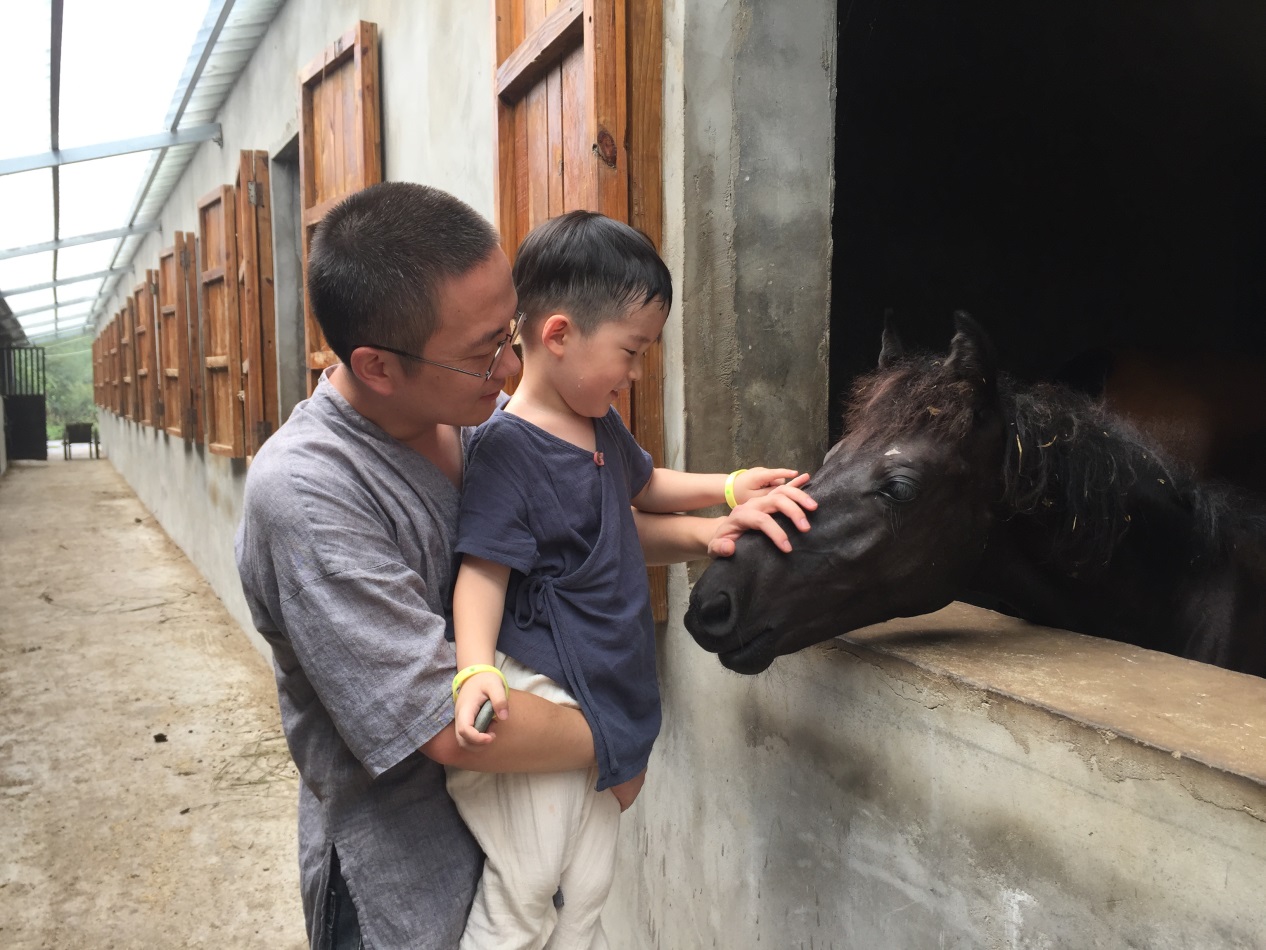 放慢脚步陪伴孩子,带娃慢慢悠悠的旅游