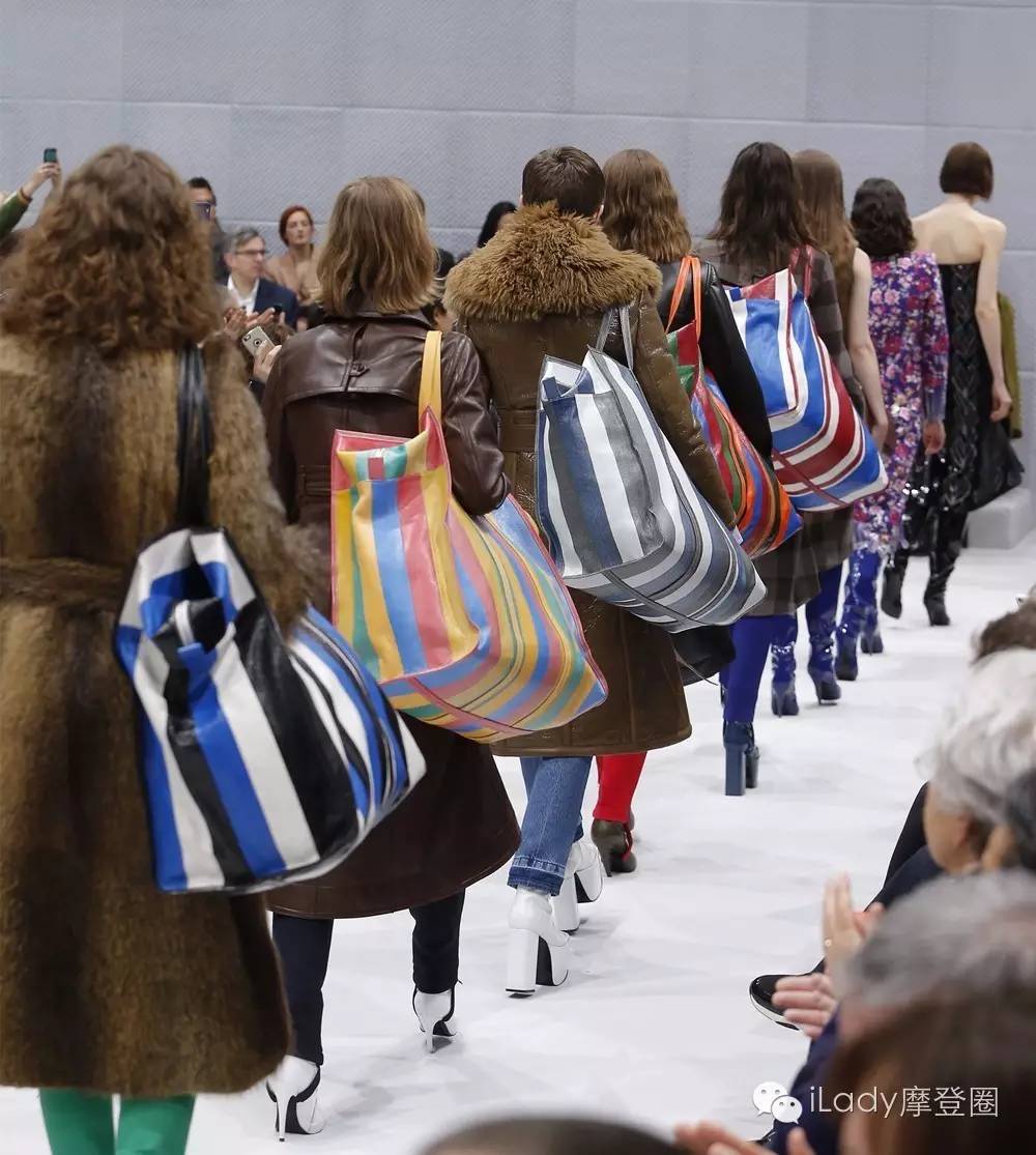 为什么有人愿意花一万多买皮草,为什么有人愿意花几万块买包