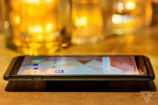 lgv20手机,lgv20是手机吗