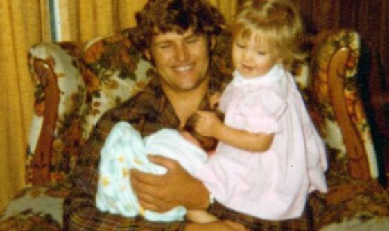 赵晗：白银杀人狂魔伏案，连环杀手的子女还能不能好好做人？|博客