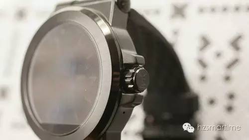 图赏丨MK推出Access智能腕表，依旧貌美如花