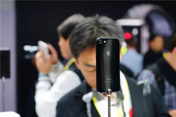 iphone7怎么看后台运行程序,iphone7如何看到正在运行的软件