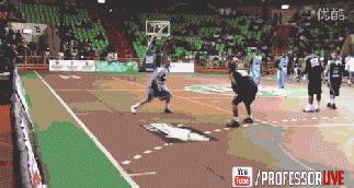 蝎子摆尾转身篮球教学,篮球尼克杨转身教学