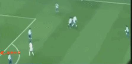 gif足坛十大读秒绝杀,世界足坛经典过人动作