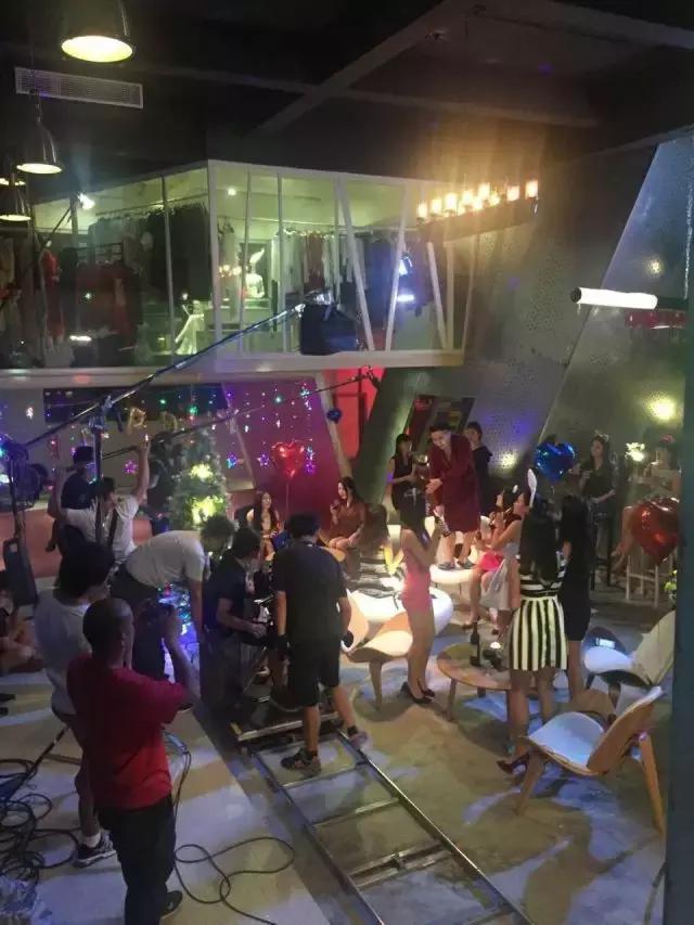 网购女友脱单,穷屌丝网购女友