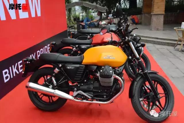 意大利的文艺绅士，屋君试驾GuzziV7Ⅱ