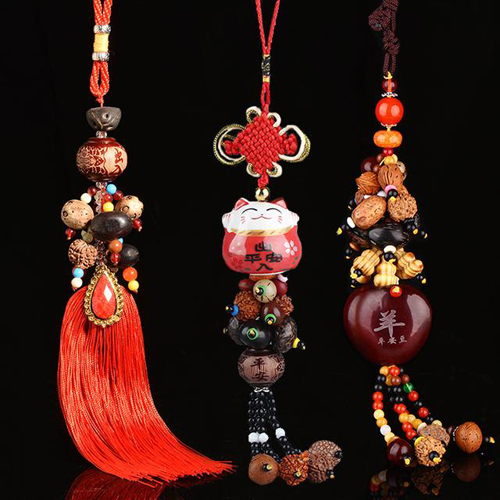 汽车挂什么挂件寓意好,汽车平安挂件