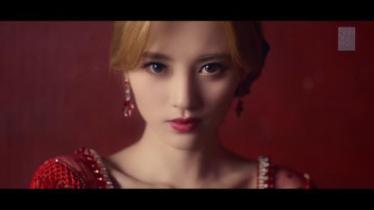 snh48鞠婧祎斗牛,snh48罗马斗牛