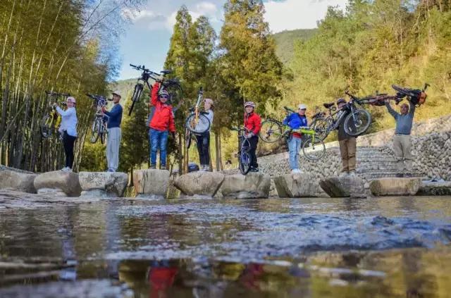 再不疯狂我们就老了时光音乐会,再不疯狂我们就老了旅游版