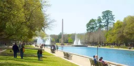 同样的三甲医院差别大不大,魔都的大医院不像小县城的医院