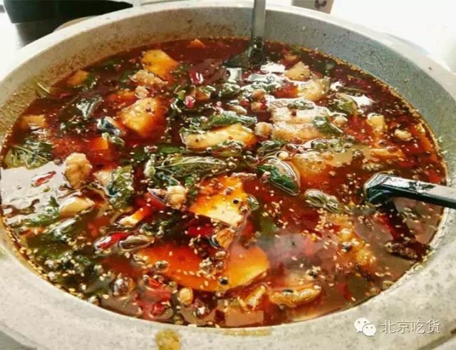 开豪车到处吃饭,开豪车苍蝇馆子