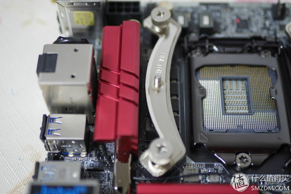 猫头鹰u9s散热器,猫头鹰散热器u9s能压14600k吗