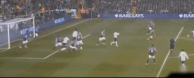 他是射手，被骂叛徒，如今沦落到无球可踢！