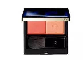 天惹噜姑娘们的混血妆已经登峰造极到这种地步了!