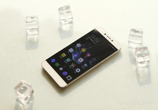 cool1dual像素,cool1dual手机是双卡双待吗