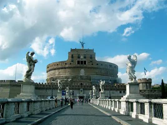 中华小姐海外之旅：许愿池边的东方少女