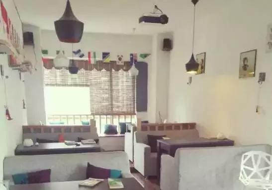 周末想要放松？不如做一次愚蠢的人类吧！