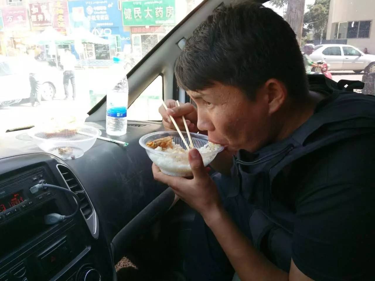 新警察要辛苦多少年,援疆民警的利与弊