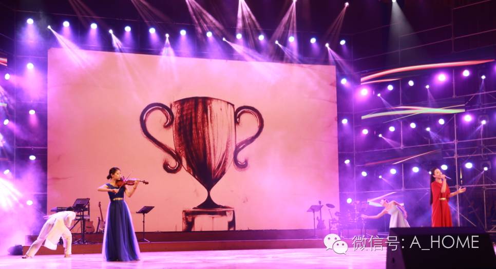 校庆|一个艺校与一座城市的倾城之恋