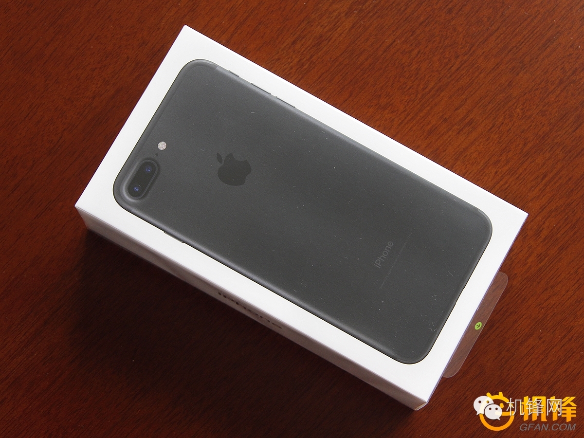 苹果7plus开箱全新亮黑色,iphone7plus开箱磨砂黑