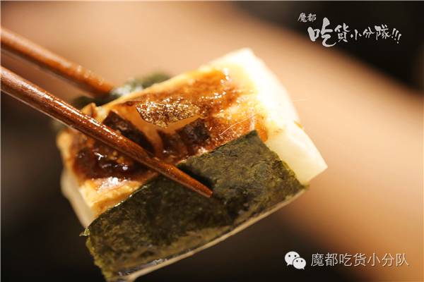 这家店进门要先鞠躬，招牌只在晚上有！