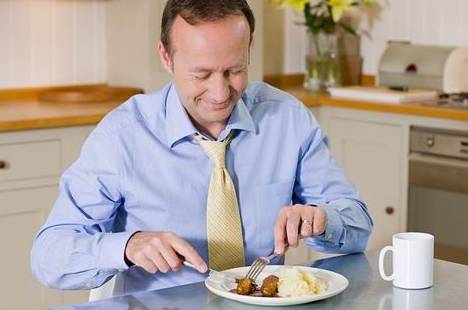 严重黑眼圈怎么办用什么消除,黑眼圈的产生原因及解决方法