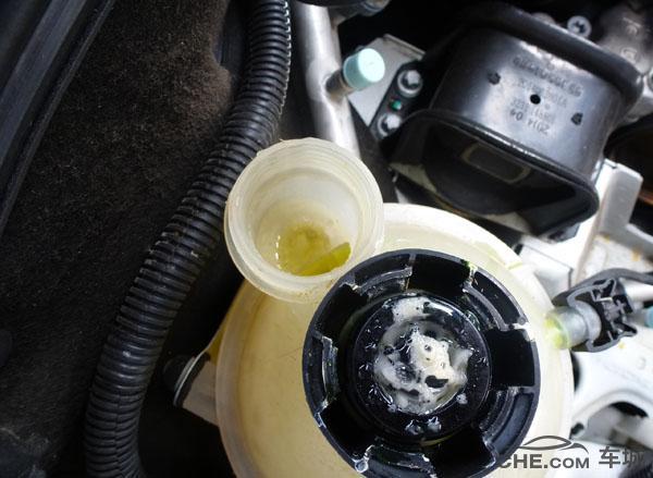 发动机机油进水的判断和解决方法,发动机机油进防冻液怎么检查