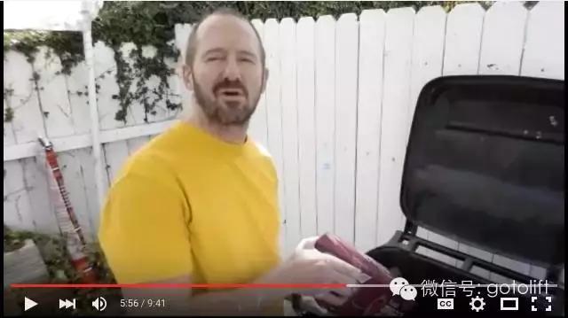 外国男子连喝25罐红牛,一位男子喝25罐红牛现在怎么样了