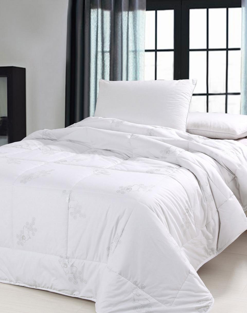 羊毛被盖久了有浓重异味如何清除,羊毛被很臭可以干洗吗