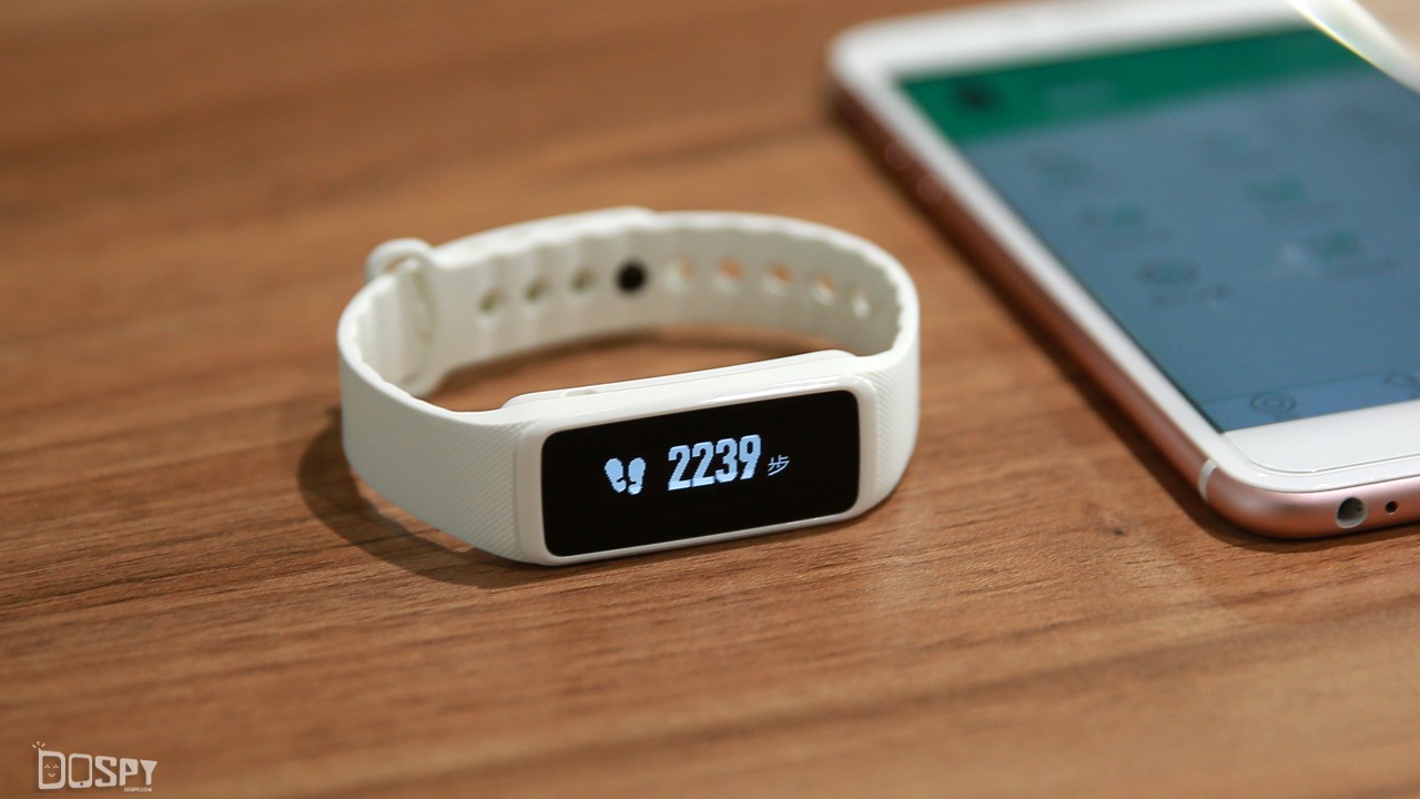 唯乐Now2手环评测:颜值赶超小米,还可接收QQ、微信等消息