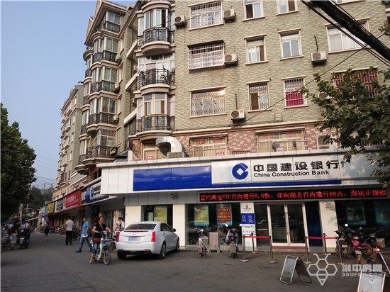 在江岸要搞大动作的汉口派,可不能只卖情怀