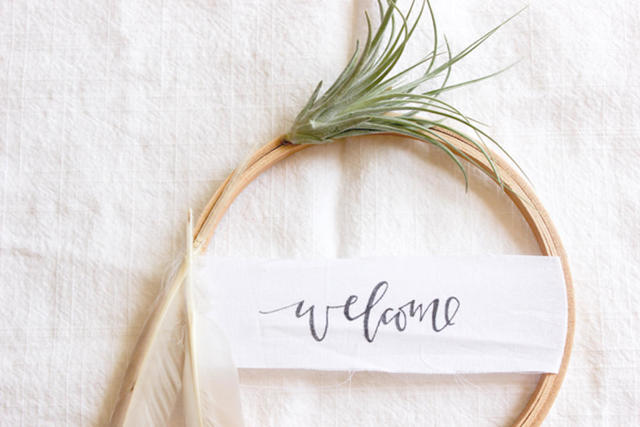 房间门难看怎么装饰,家里不好看的门要怎么装饰