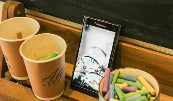 黑莓手机最后怎么样了,终究还是放弃了自己喜欢的东西