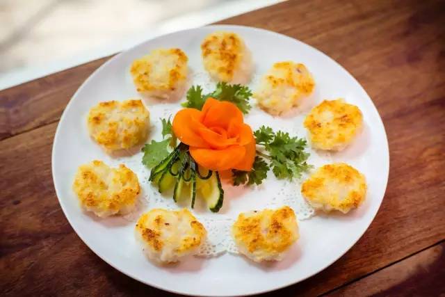 〈花开园〉顺德一间靓到“氹”一声的花园食府，赏花喂牛亲子