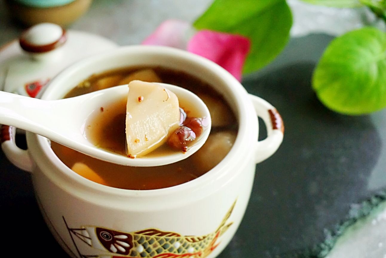 预防冻手冻脚，没有妙招，却需要常喝红豆芋头桂花粥，日久见效果