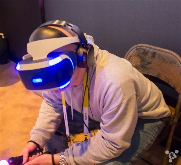 索尼playstationvr需要连接ps4吗,索尼playstation可以看vr吗