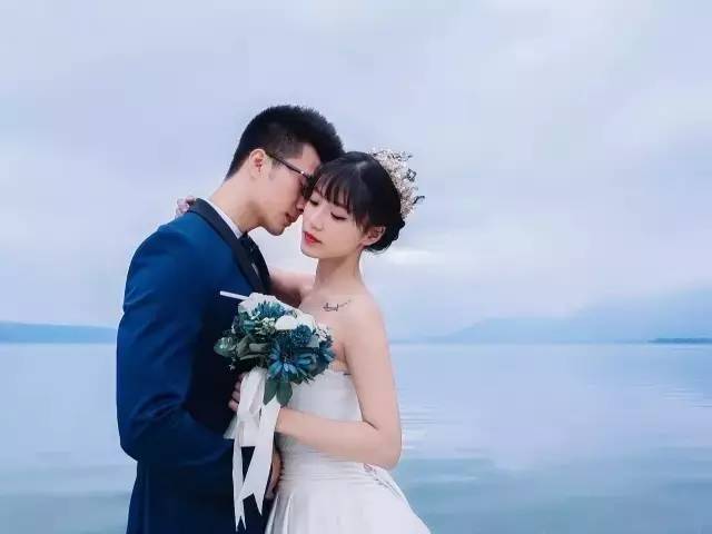 用手机拍婚纱照怎么在室内拍好看,手机拍婚纱照技巧大全